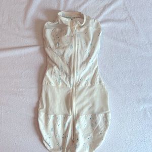 NWOT - Happiest Baby Sleepea Swaddle